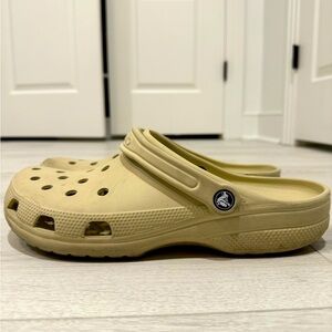 Crocs Men Size 12 Cream/White